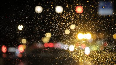 Selective Focus Photography of Water Drops on Glass